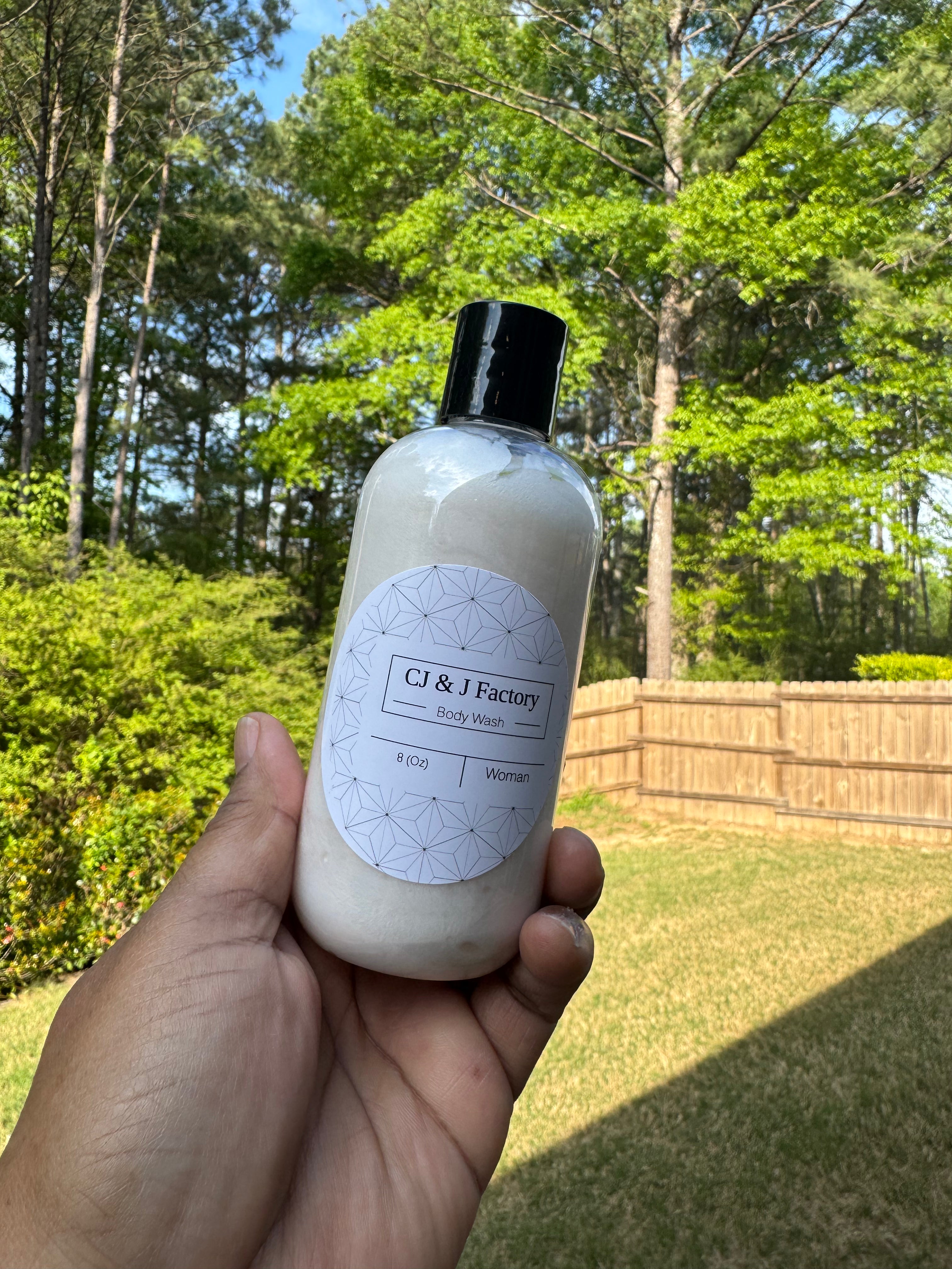 Women Creamy Body Wash